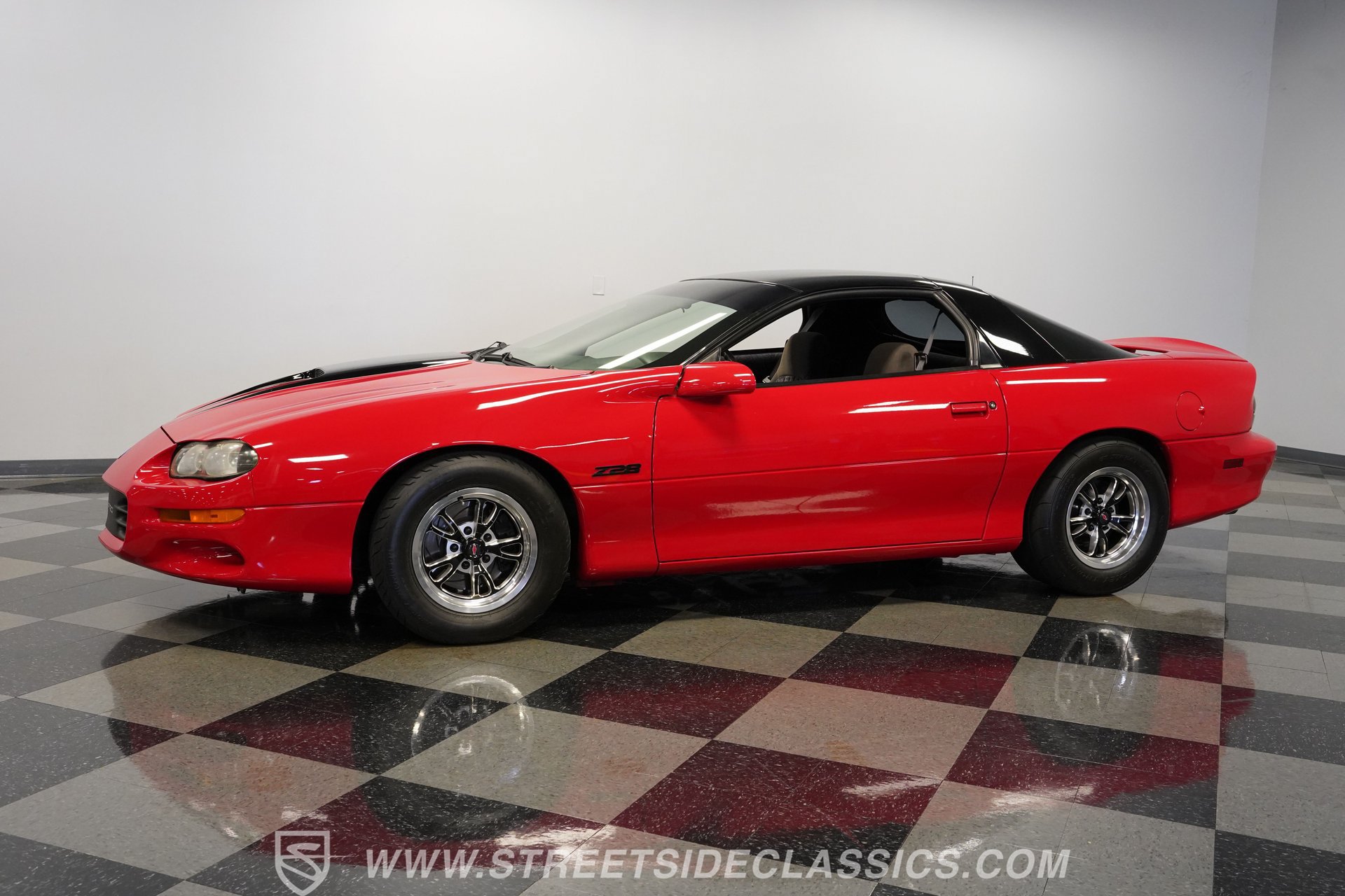 Used 2001 Chevrolet Camaro Z28 RWD image 7