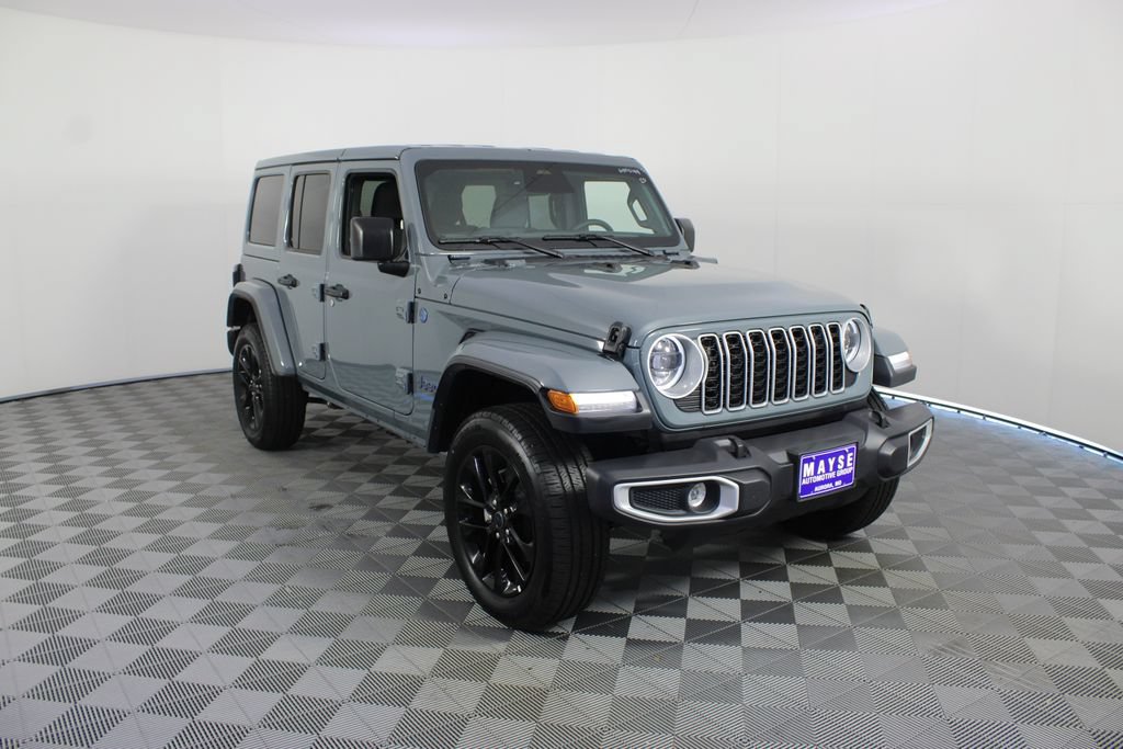 Used 2025 Jeep Wrangler Unlimited Sahara w/ Safety Group AWD/4WD image 24