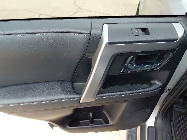 Used 2023 Toyota 4Runner SR5 Premium w/ Moonroof Package AWD/4WD image 29