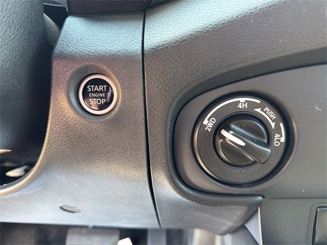 Used 2023 Nissan Frontier SV image 24