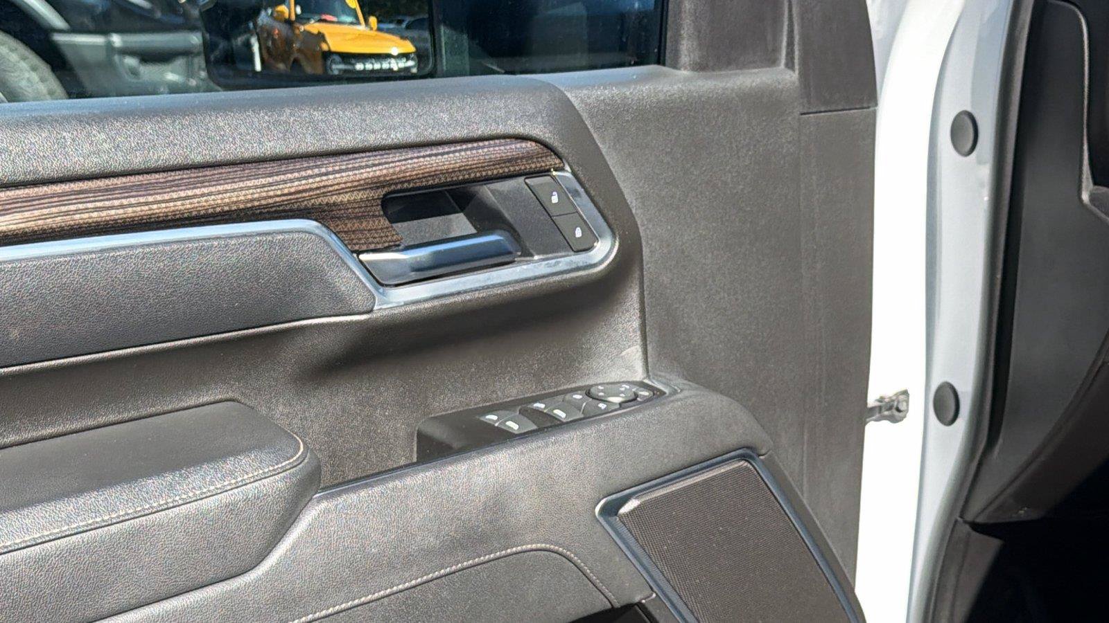 Used 2025 Chevrolet Silverado 2500 LT w/ Trail Boss Package AWD/4WD image 14