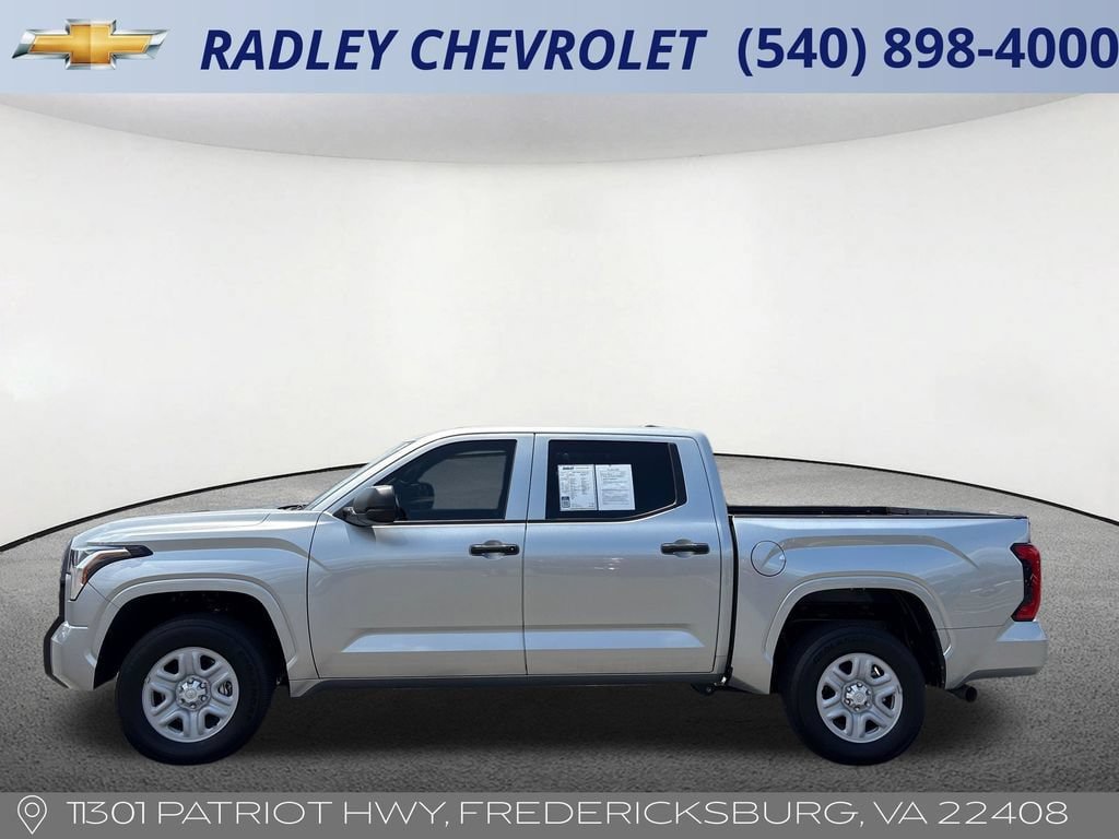 Used 2025 Toyota Tundra SR AWD/4WD image 17