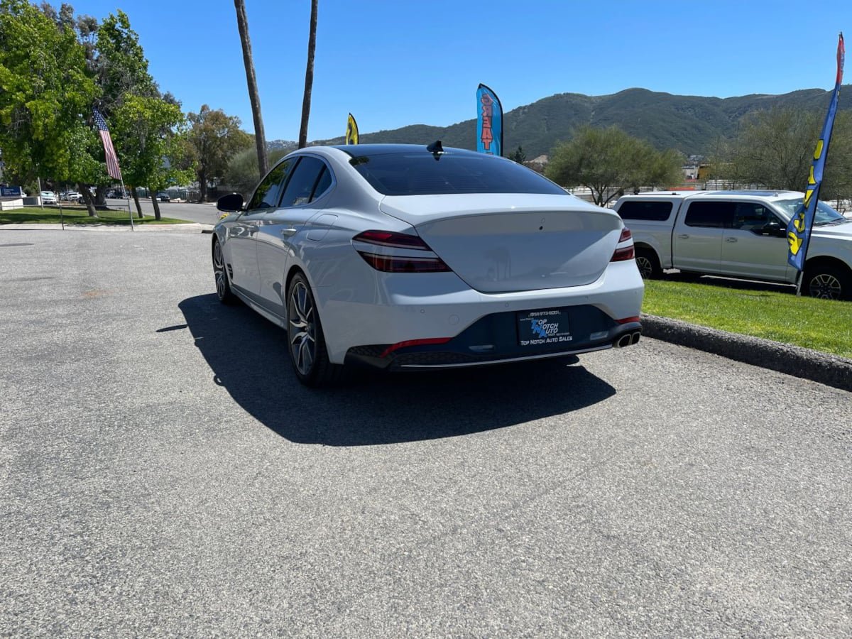 Used 2022 Genesis G70 2.0T w/ Prestige Package RWD image 7