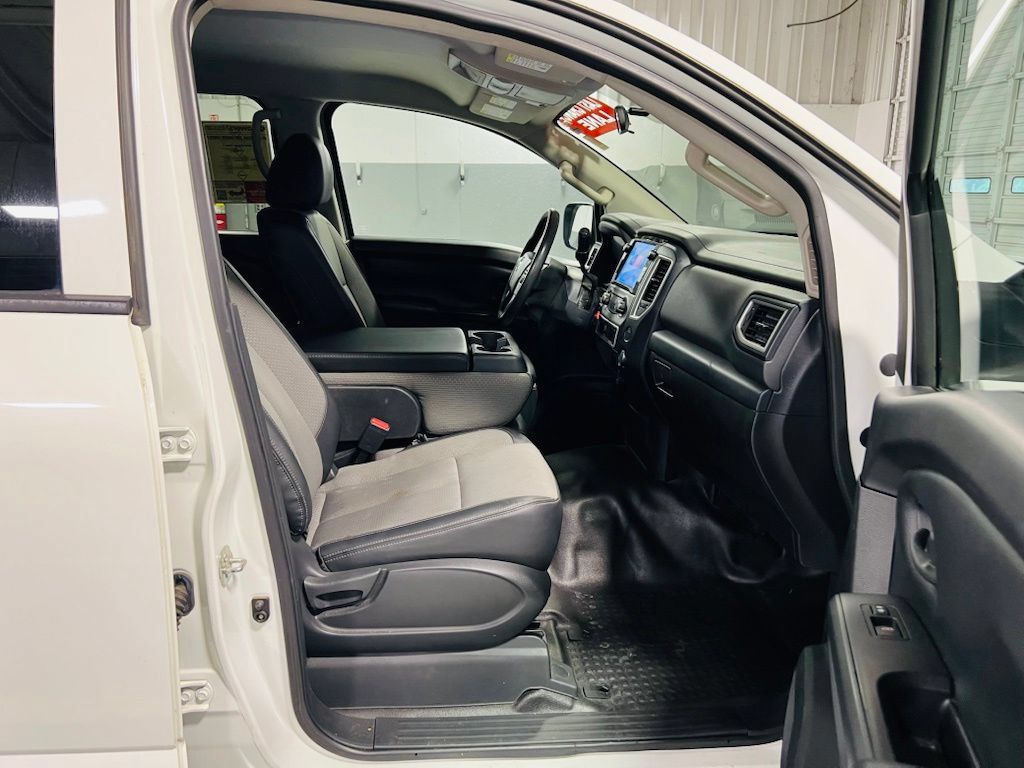 Used 2018 Nissan Titan S w/ S Utility Package RWD image 29