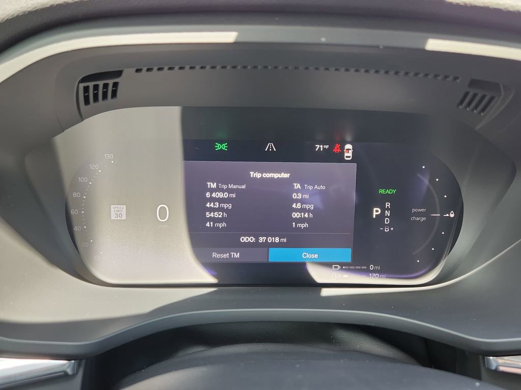 Used 2023 Volvo XC60 T8 Plus w/ Climate Package AWD/4WD image 7