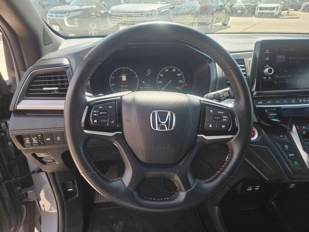 Used 2025 Honda Odyssey Sport-L image 18