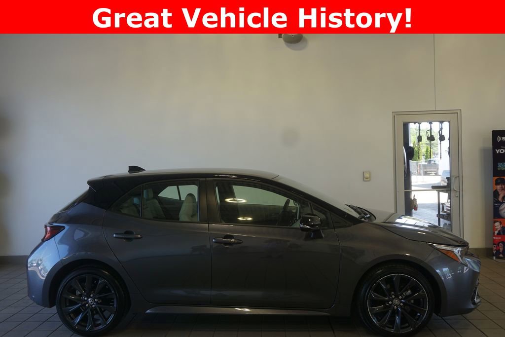 Certified 2025 Toyota Corolla XSE FWD image 2