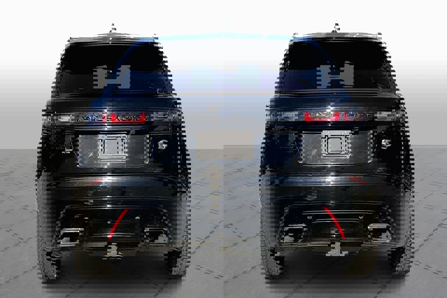 Used 2020 Land Rover Range Rover Velar R-Dynamic HSE image 4