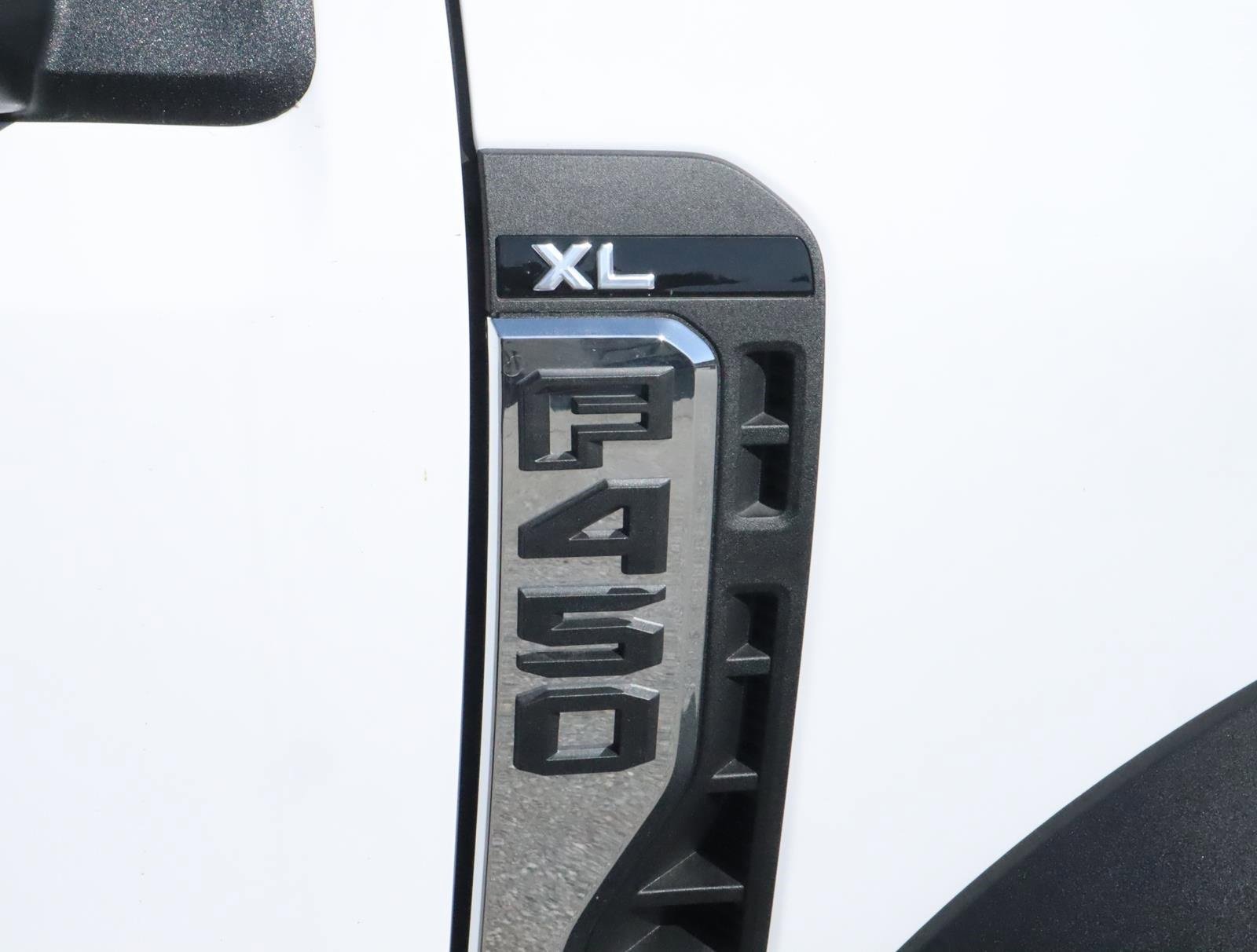 Used 2024 Ford F450 XL w/ XL Chrome Package image 26