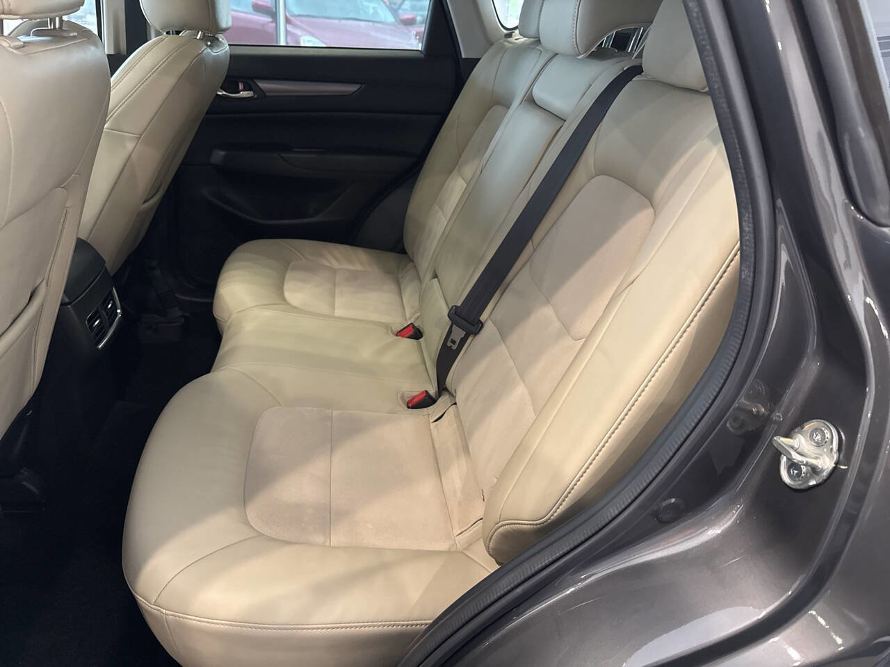 Used 2017 MAZDA CX-5 Touring w/ Preferred Equipment Package FWD image 32