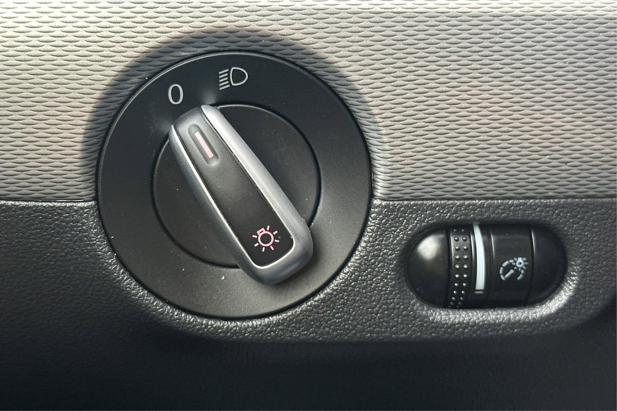 Used 2015 Volkswagen Jetta SE image 18