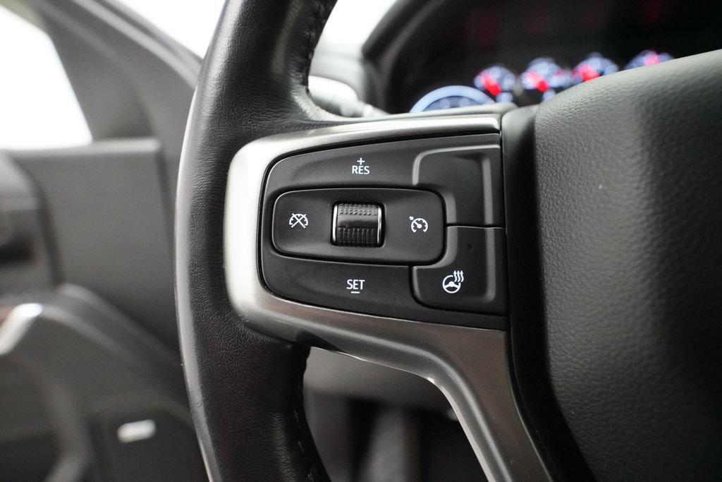 Used 2021 Chevrolet Silverado 1500 RST w/ Convenience Package II AWD/4WD image 17
