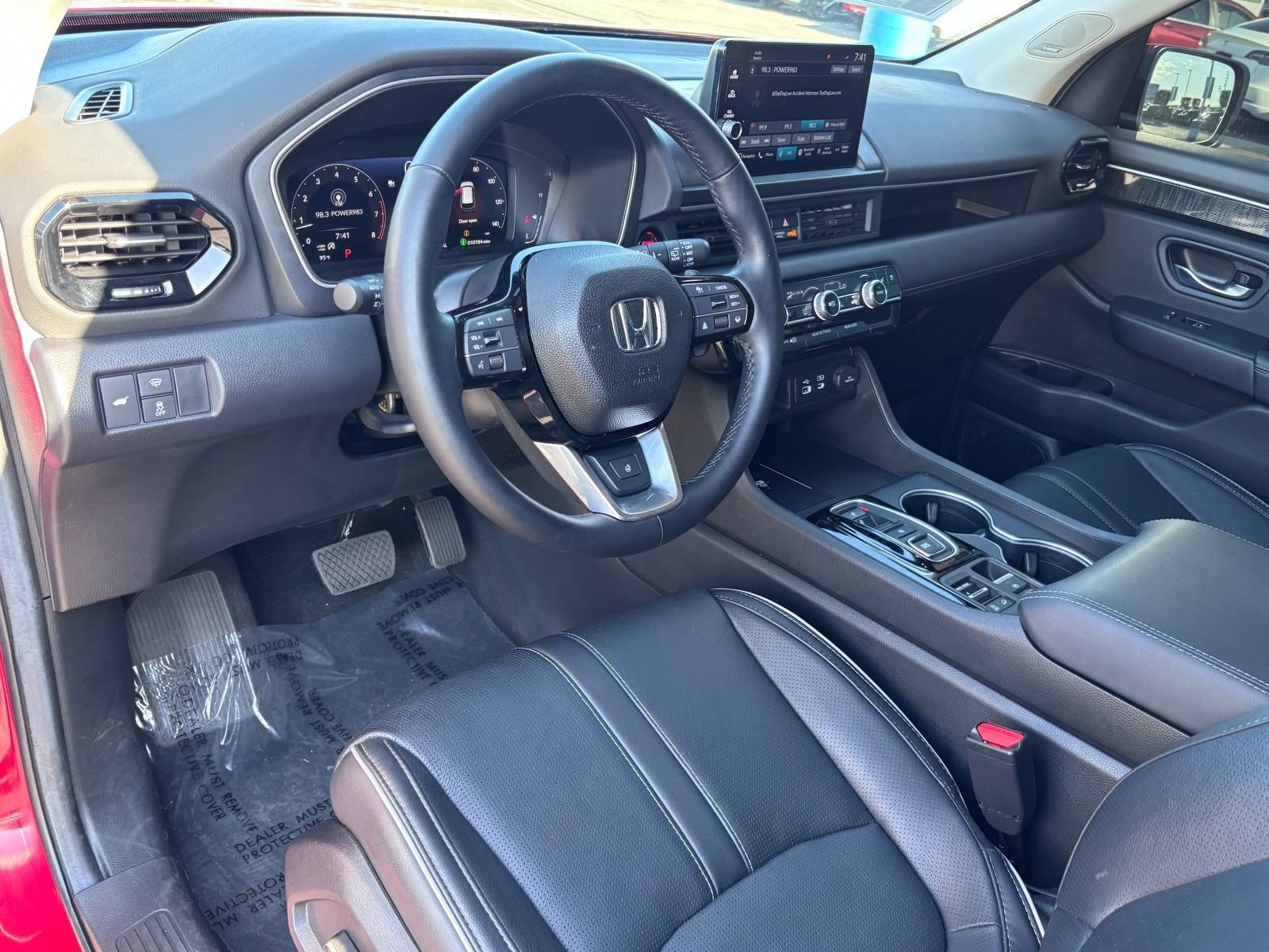 Certified 2025 Honda Pilot Elite image 17