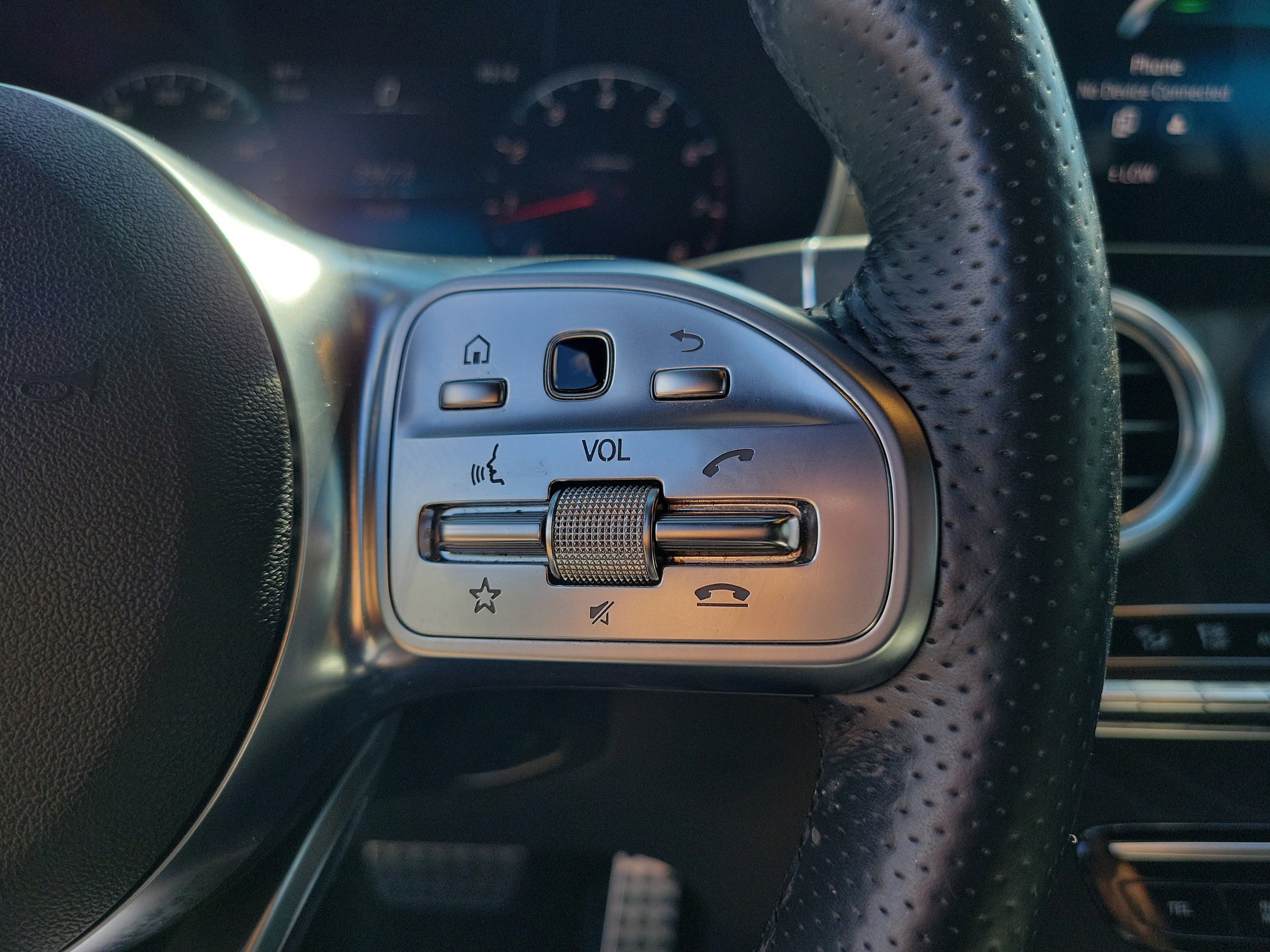 Certified 2022 Mercedes-Benz GLC 300 image 24