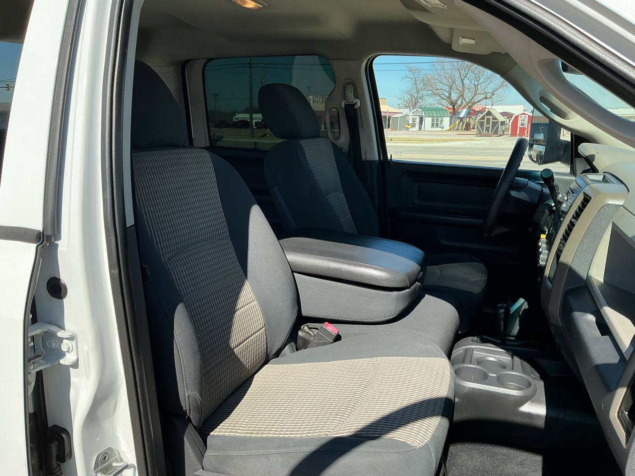 Used 2012 RAM 3500 ST w/ Chrome Appearance Group image 16