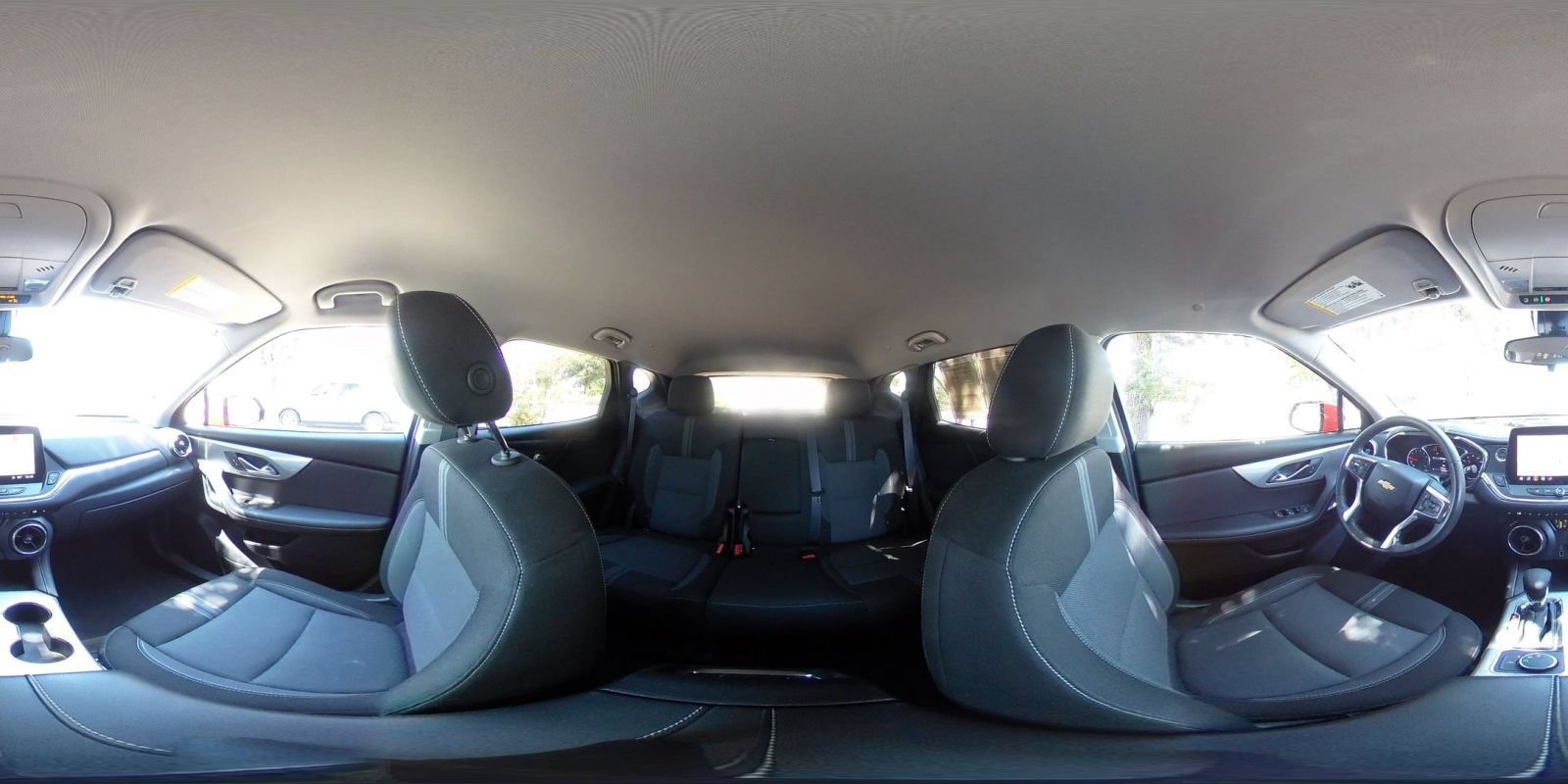 Used 2025 Chevrolet Blazer LT FWD image 44