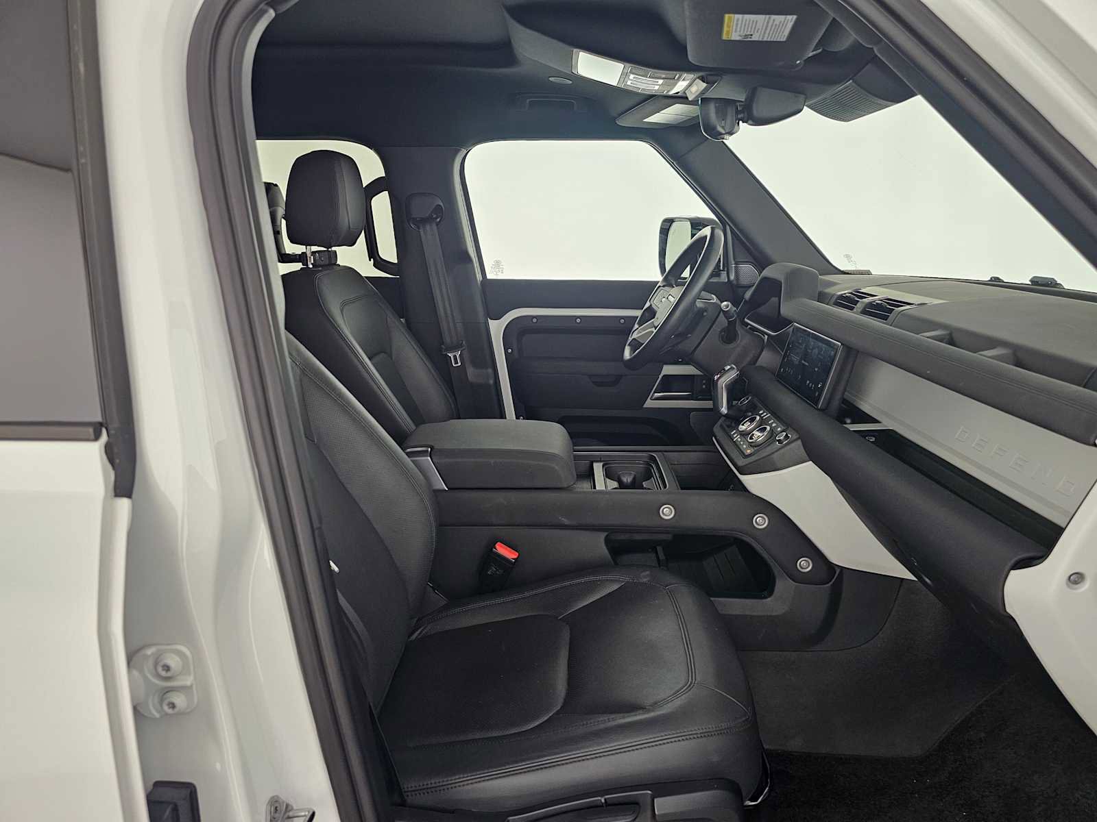Used 2023 Land Rover Defender 110 S image 10