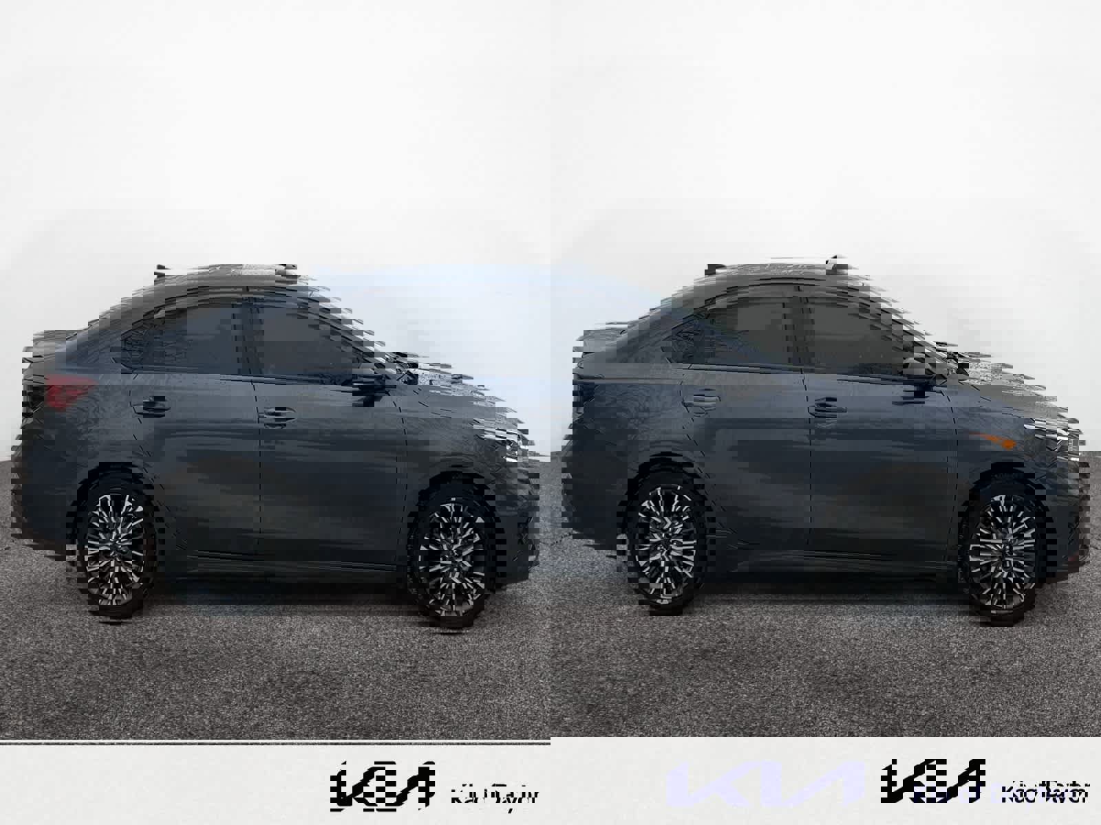 Used 2024 Kia Forte GT-Line w/ GT-Line Premium Package image 6