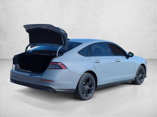 Certified 2025 Honda Accord SE image 5