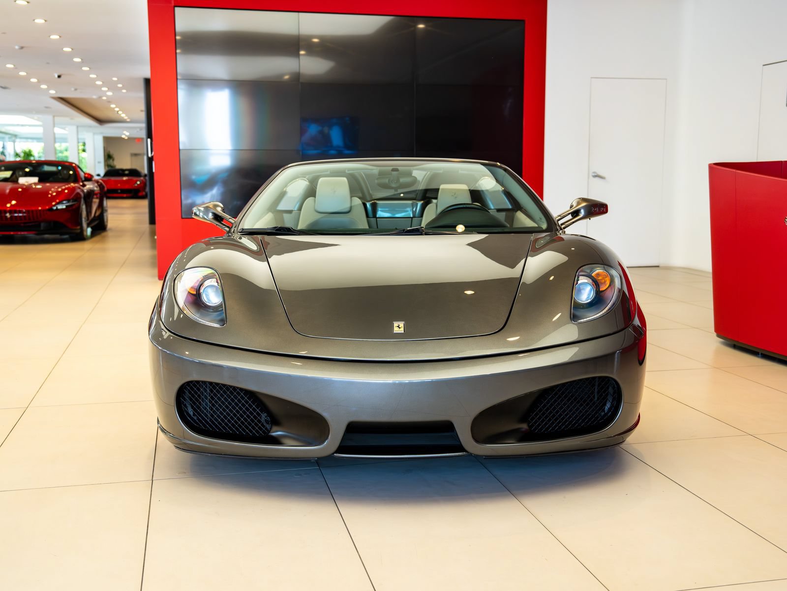 Used 2005 Ferrari F430 Spider RWD image 2