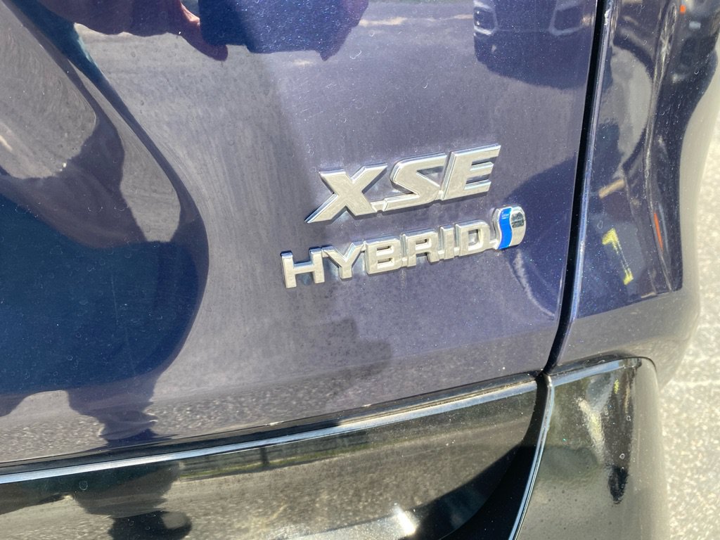 Used 2020 Toyota RAV4 XSE w/ XSE Grade Weather Package AWD/4WD image 11