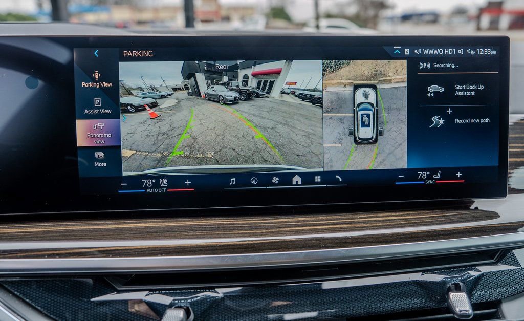 Used 2025 BMW X5 xDrive40i w/ Premium Package image 12