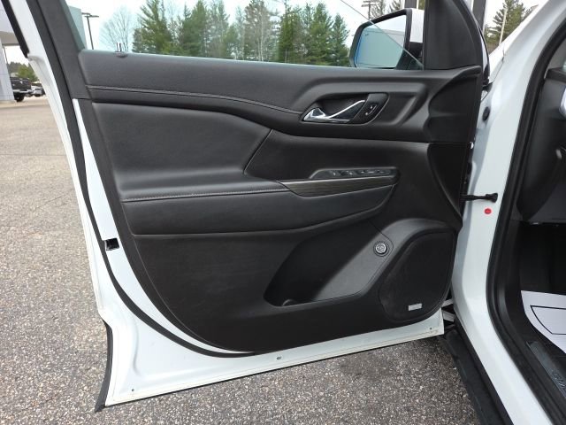 Used 2023 GMC Acadia SLT image 43