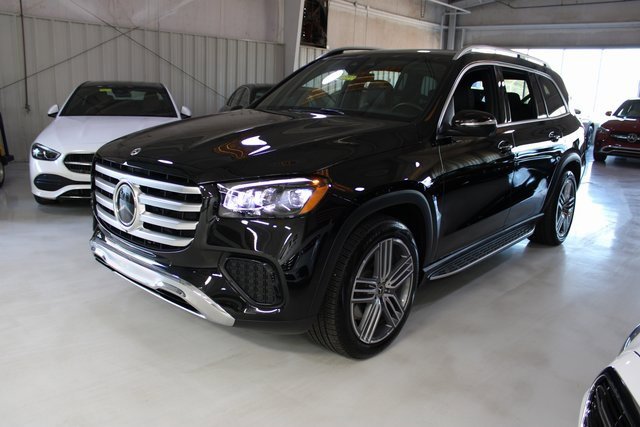 Used 2025 Mercedes-Benz GLS 450 4MATIC image 44