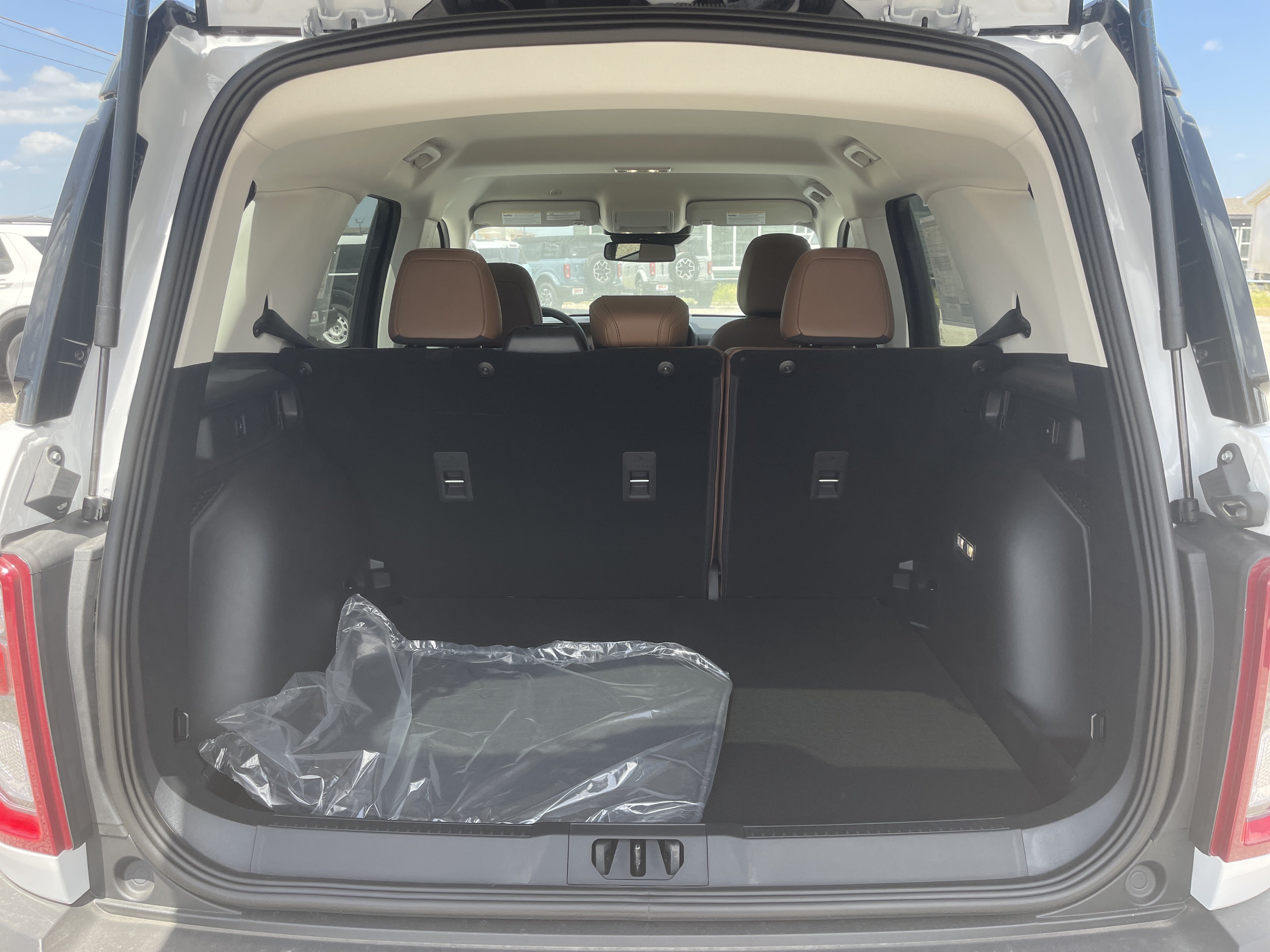 New 2026 Ford Bronco Sport Outer Banks AWD/4WD image 13