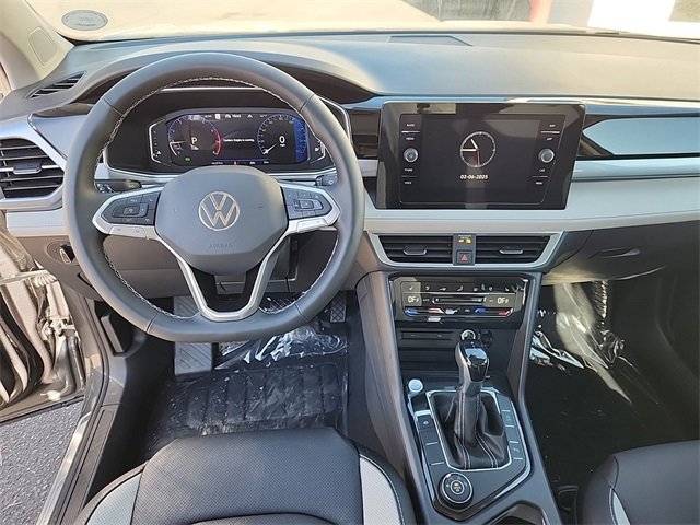 New 2025 Volkswagen Taos SEL image 9
