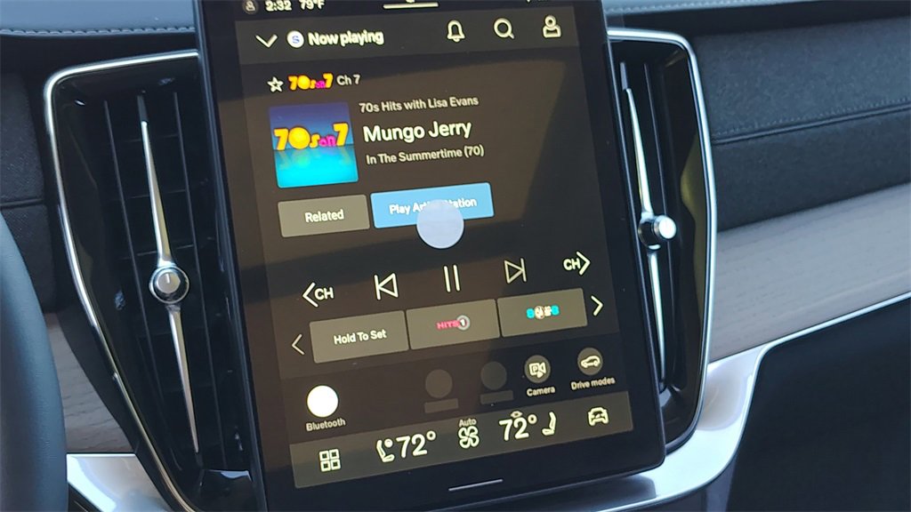 New 2026 Volvo XC90 B6 Plus w/ Protection Package Premier image 21