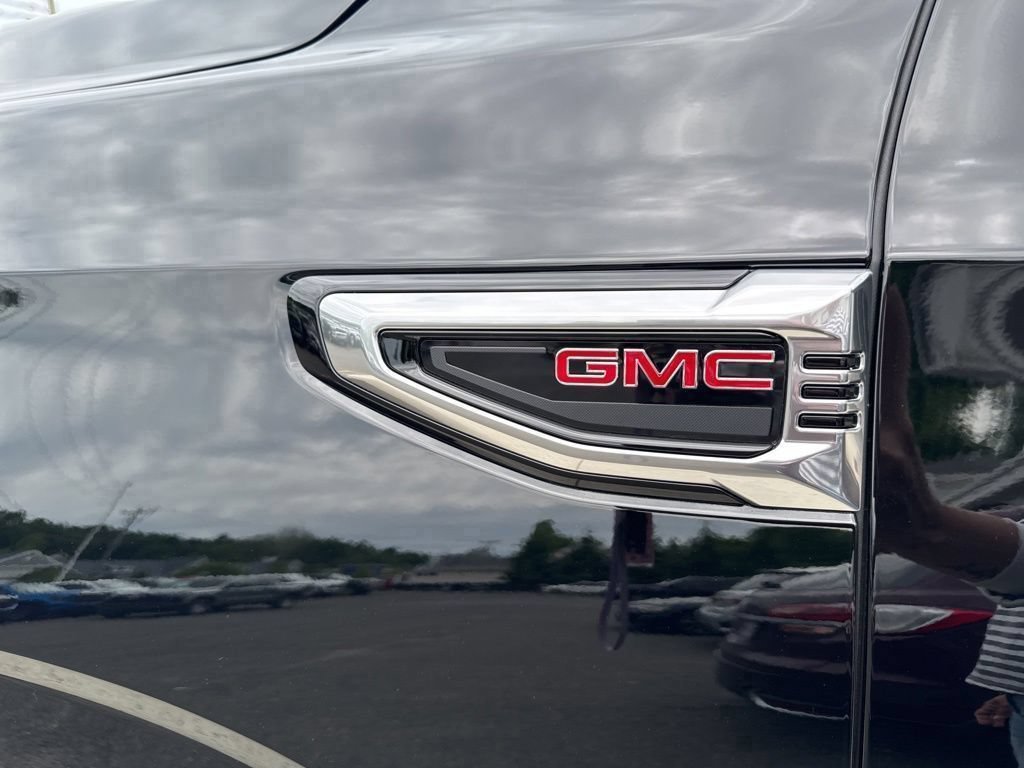 Used 2026 GMC Yukon Denali w/ Sun & Power Step Package AWD/4WD image 82