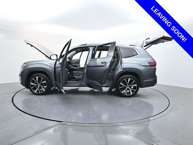 Used 2024 Volkswagen Atlas SEL Premium R-Line AWD/4WD image 38