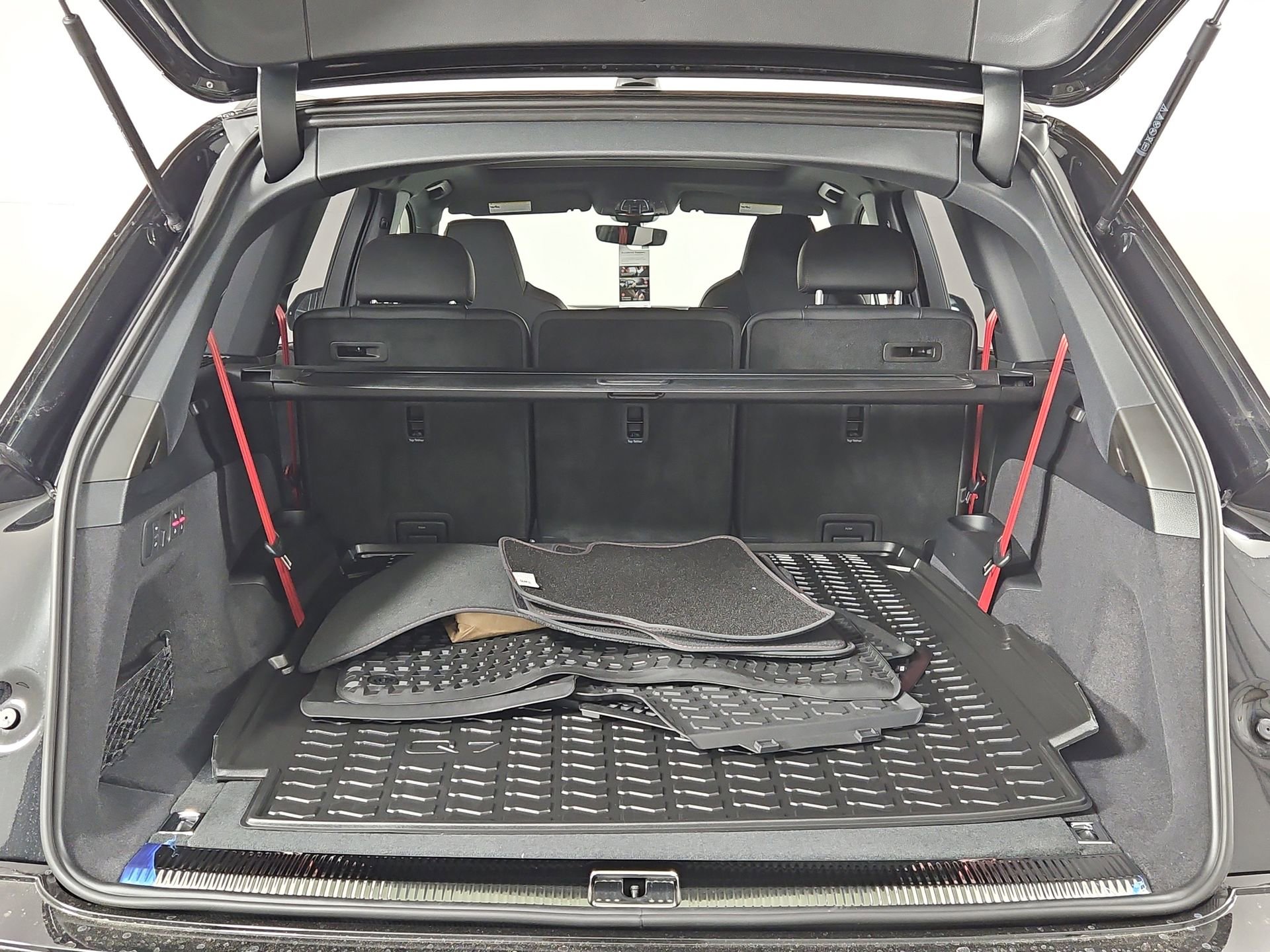 New 2026 Audi Q7 3.0T Prestige image 12