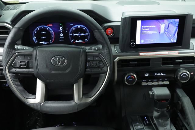 Used 2025 Toyota Tacoma TRD Off-Road AWD/4WD image 13