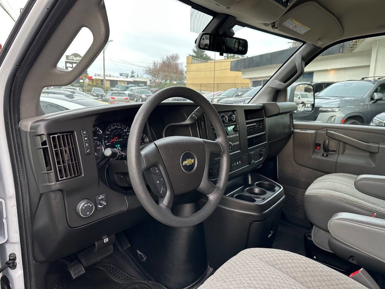 Used 2019 Chevrolet Express 3500 LT w/ LT Preferred Equipment Group image 32