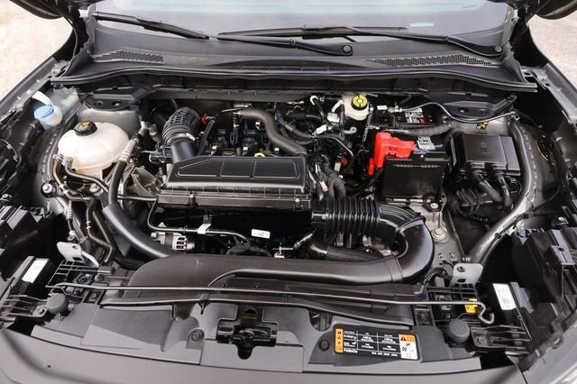 Used 2024 Ford Escape ST-Line w/ Cold Weather Package image 27