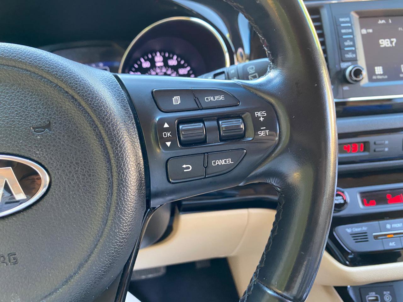 Used 2018 Kia Sedona EX FWD image 61