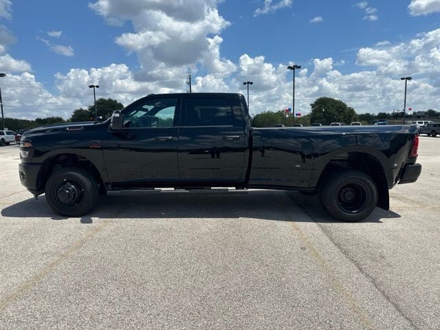 New 2027 RAM 3500 Tradesman AWD/4WD image 2