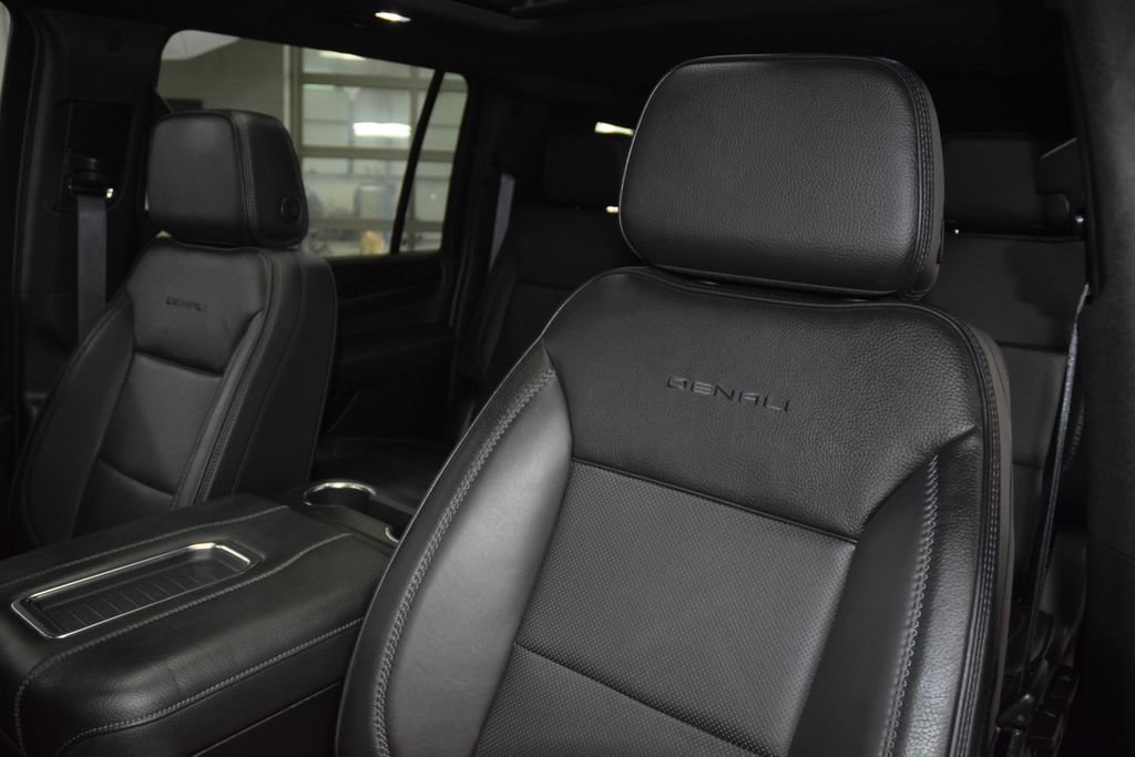 Used 2023 GMC Yukon XL Denali w/ LPO, Floor Liner Package AWD/4WD image 43