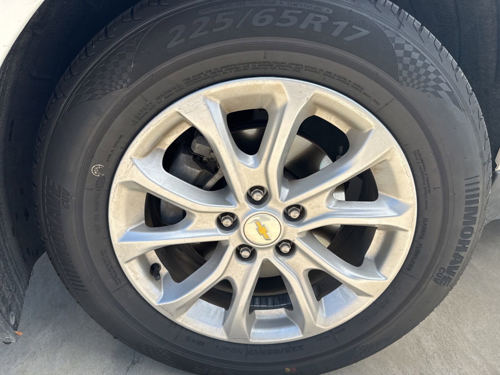Used 2019 Chevrolet Equinox LT FWD image 17
