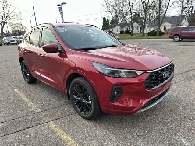 Used 2024 Ford Escape ST-Line Elite w/ Premium Technology Package image 11
