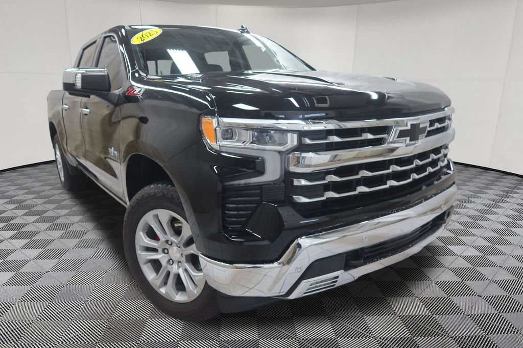 Used 2025 Chevrolet Silverado 1500 LTZ w/ LTZ Premium Texas Edition AWD/4WD video 3