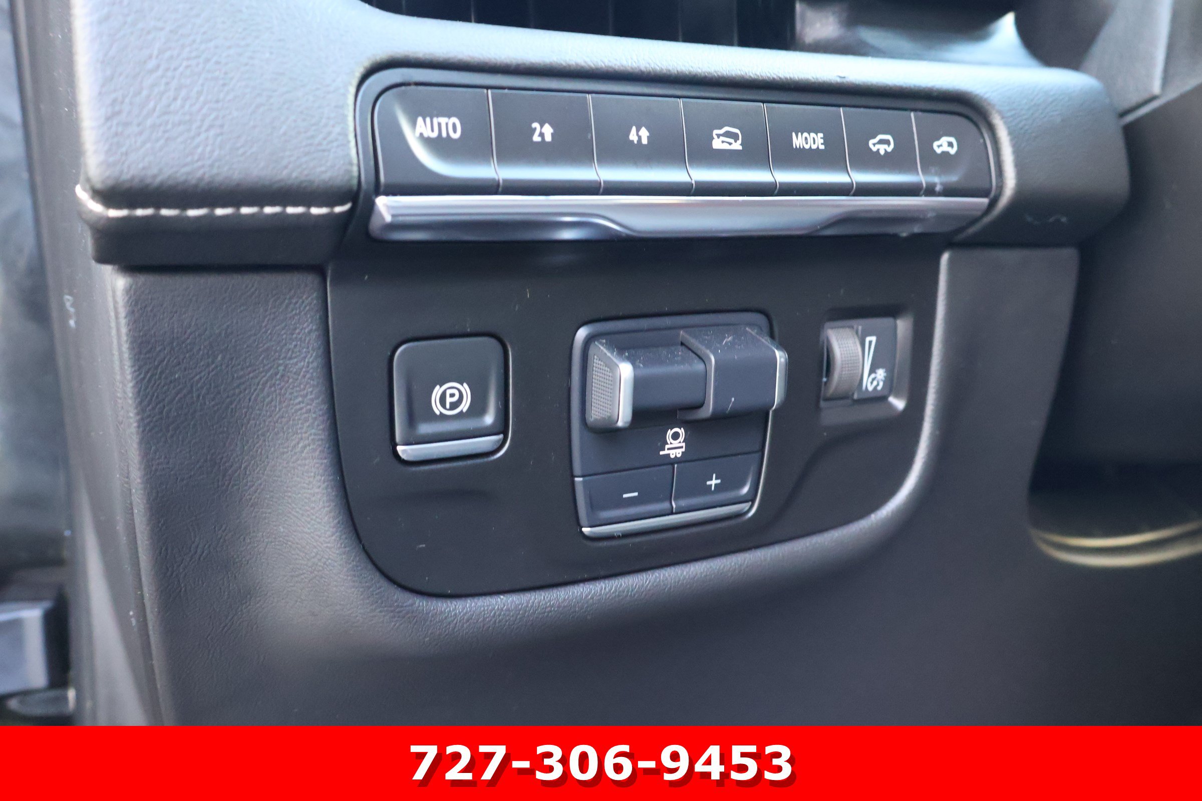 Used 2024 Cadillac Escalade Sport w/ LPO, ONYX Package AWD/4WD image 24