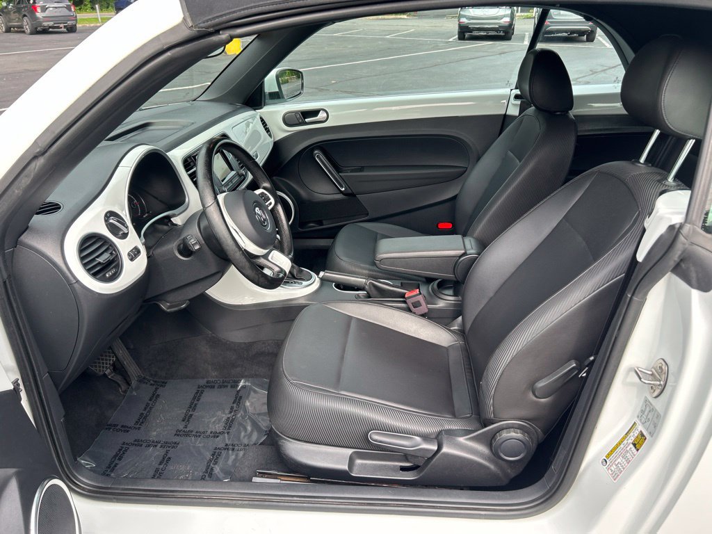 Used 2018 Volkswagen Beetle 2.0T S FWD image 15