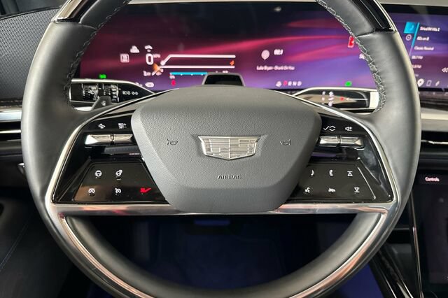 Certified 2025 Cadillac Escalade IQ Sport 1 w/ LPO, ONYX Package AWD/4WD image 25