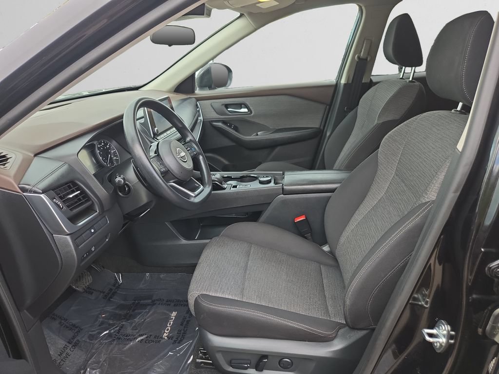 Used 2023 Nissan Rogue SV AWD/4WD image 10