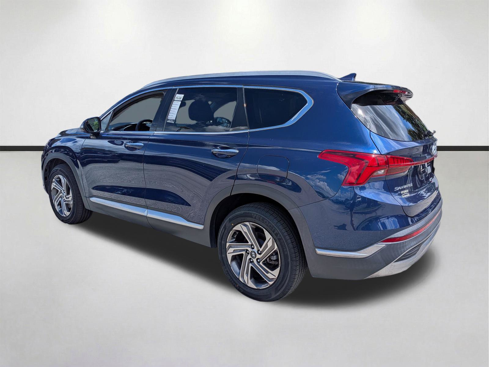 Used 2021 Hyundai Santa Fe SEL w/ Convenience Package FWD image 6