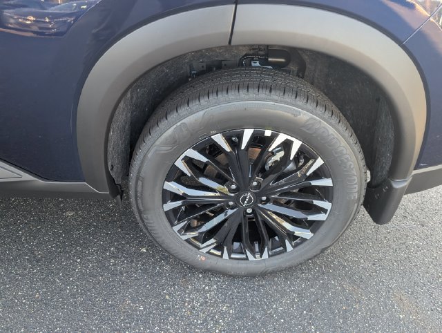 New 2026 Nissan Rogue Dark Armor AWD/4WD image 23