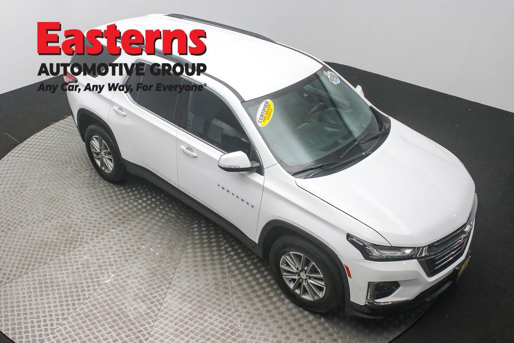 Used 2022 Chevrolet Traverse LT image 3